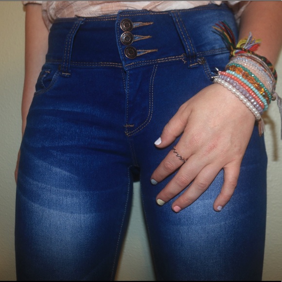 🦋BAMBOO JEANS- Like New High Waisted Skinny Jeans - Picture 2 of 13